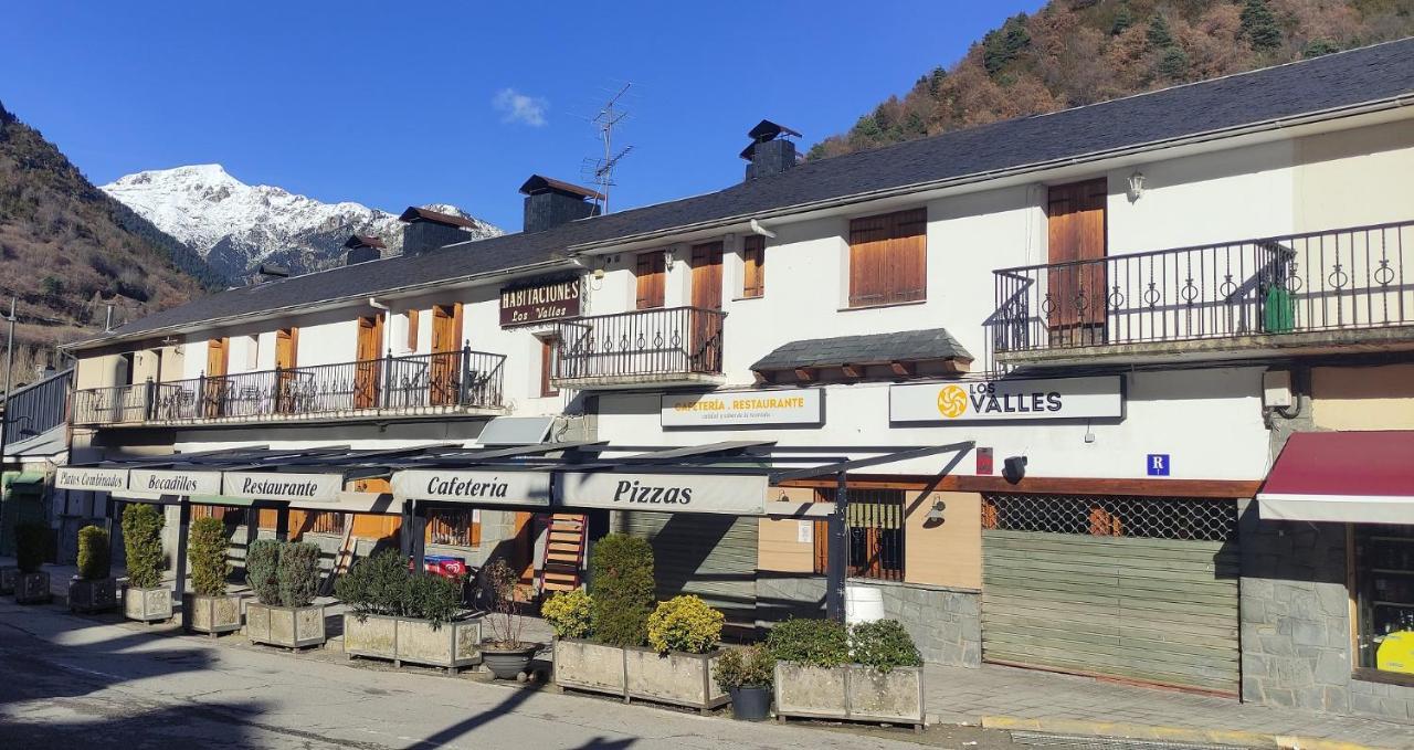 Hostal Los Valles Bielsa Luaran gambar