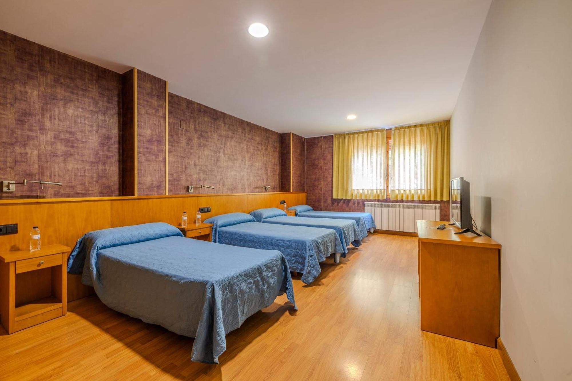 Hostal Los Valles Bielsa Luaran gambar